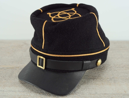 Kepi schwarz Lieutenant mit Lederschirm